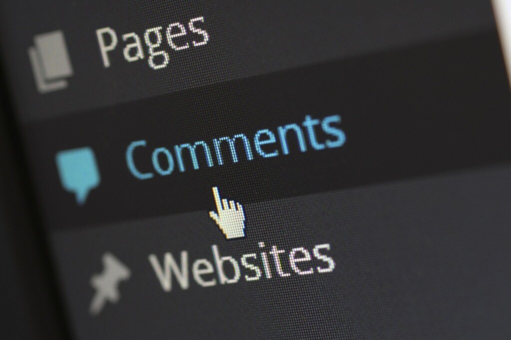 Comments, Voices 
